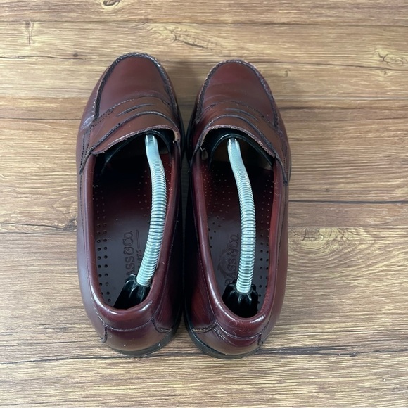 G.H. Bass & Co Red Leather Slip-On Penny Loafers Men’s Size 10 Dress Shoes main image 4